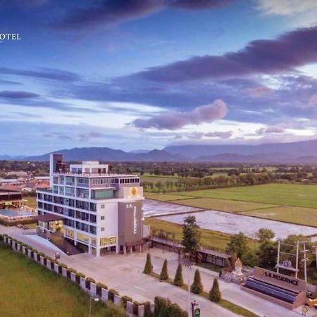 Sr Residence Hotel Пхетчабун Екстер'єр фото